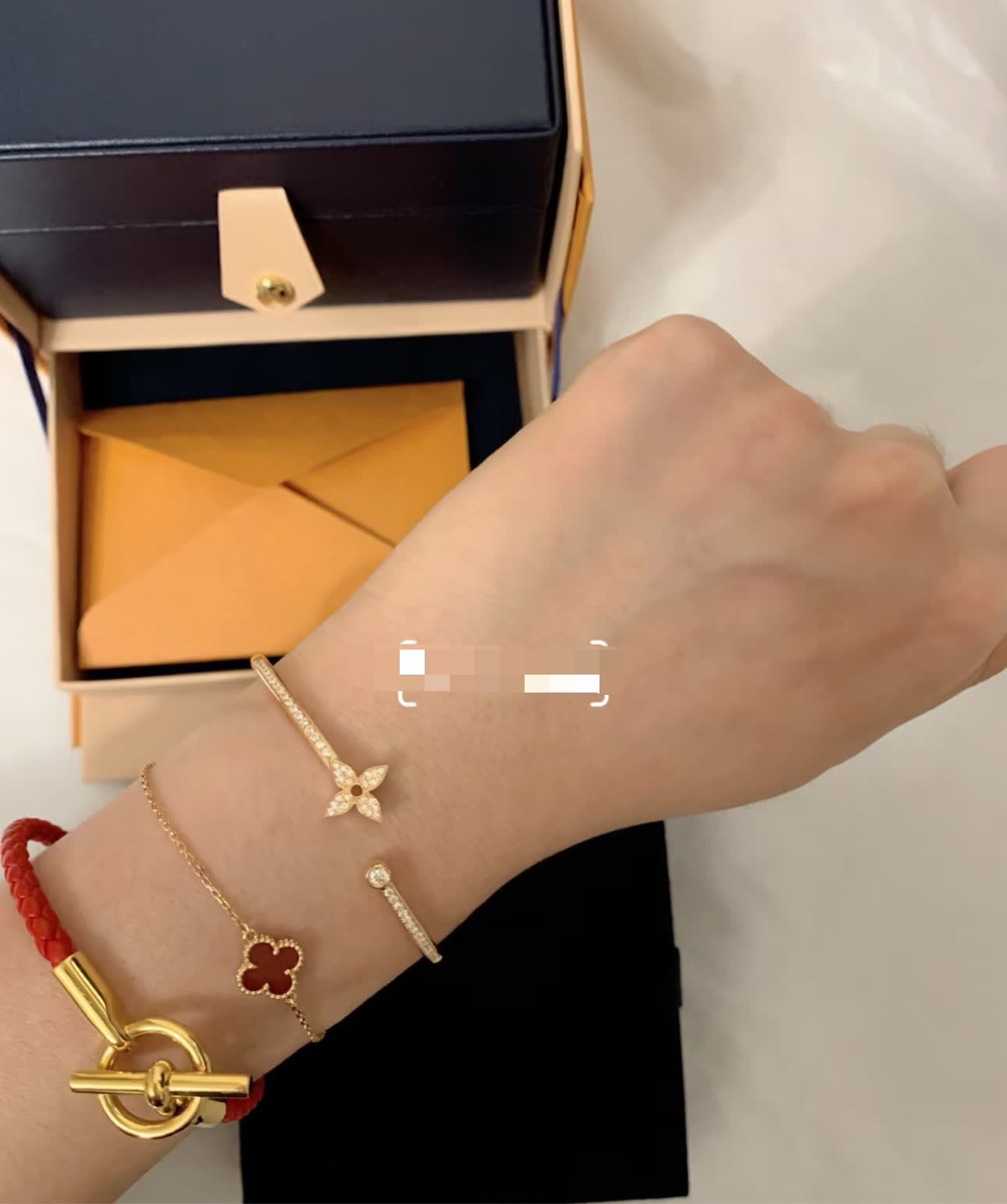 Louis Vuitton Elegant Rose Gold Diamond Bangle Bracelet
